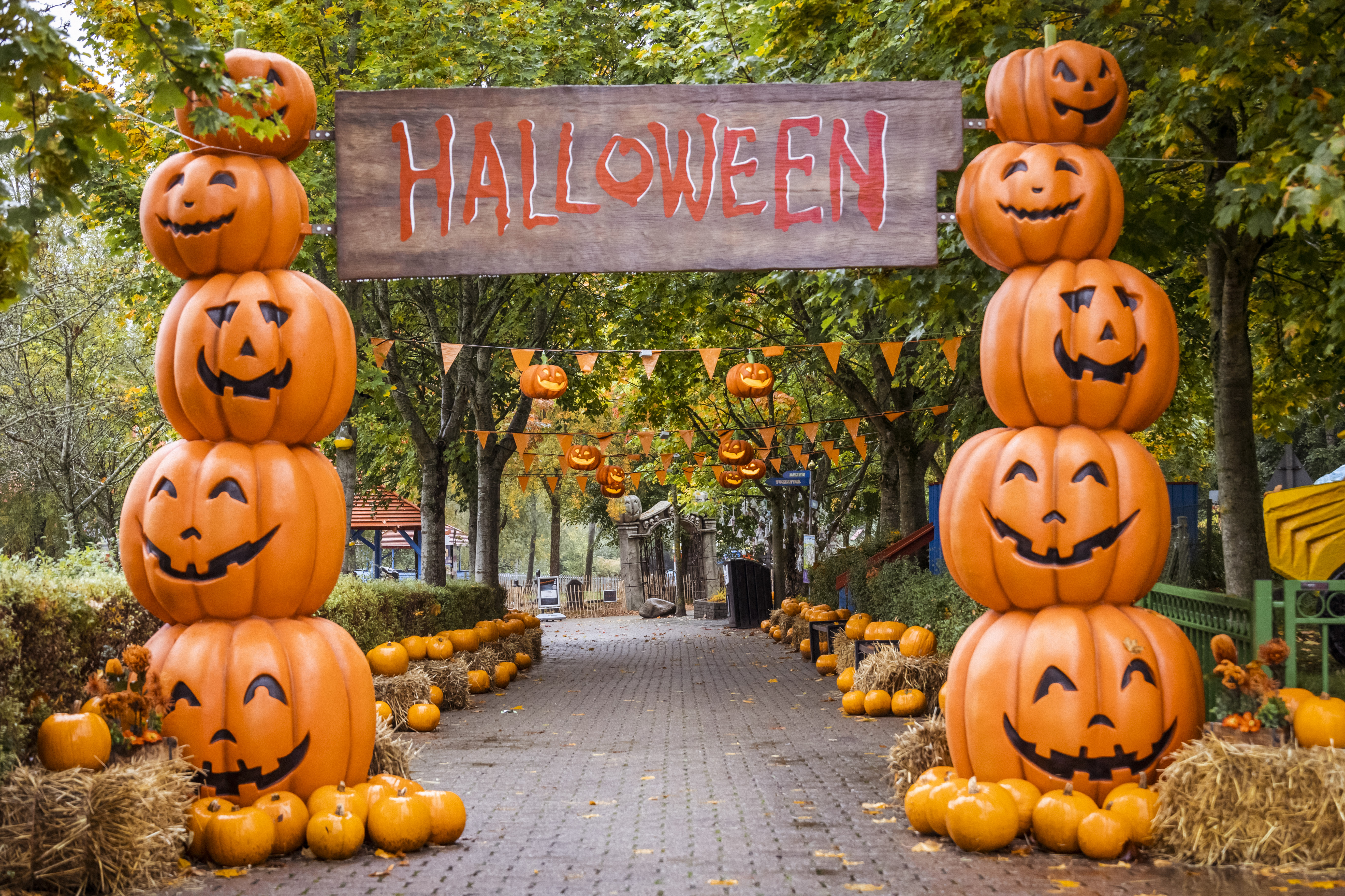 De Halloween ingang bij BonBon Land