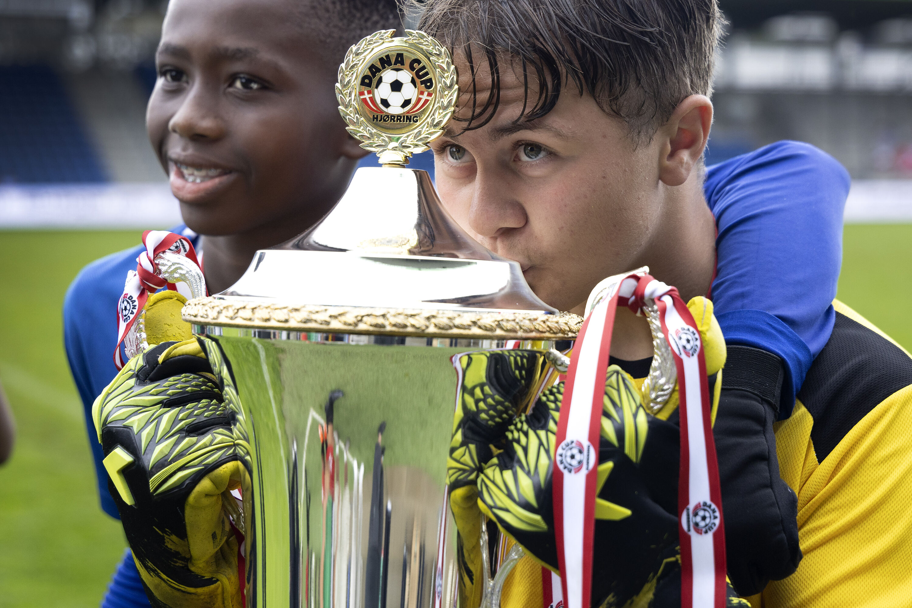 Prachtige prijzen en bokalen bij Dana Cup