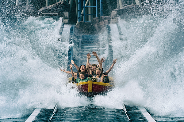 Een water-achtbaan op Schateiland in Djurs Sommerland