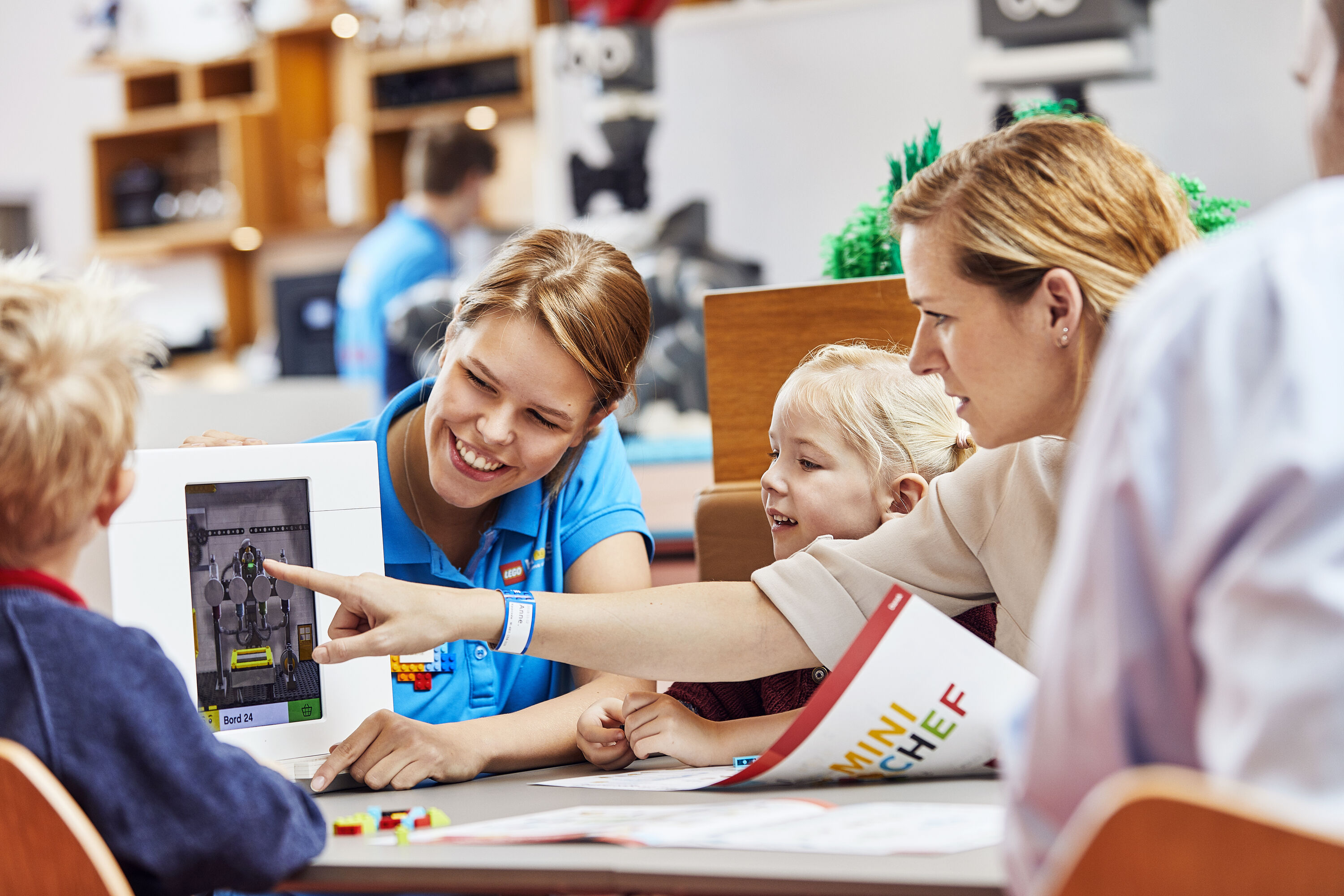 LEGO House Mini Chef restaurant