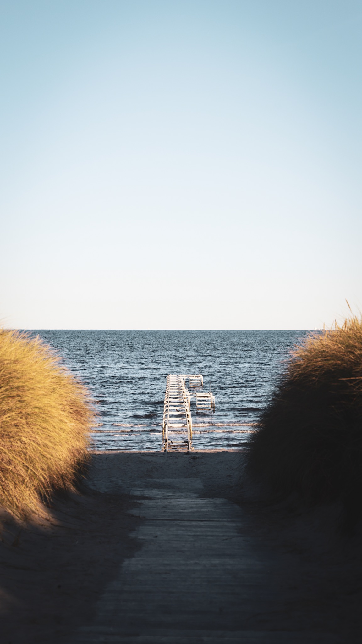 Een zwemsteiger aan het strand van Bratten in het noorden van Jutland ©Daniel Brandt Andersen