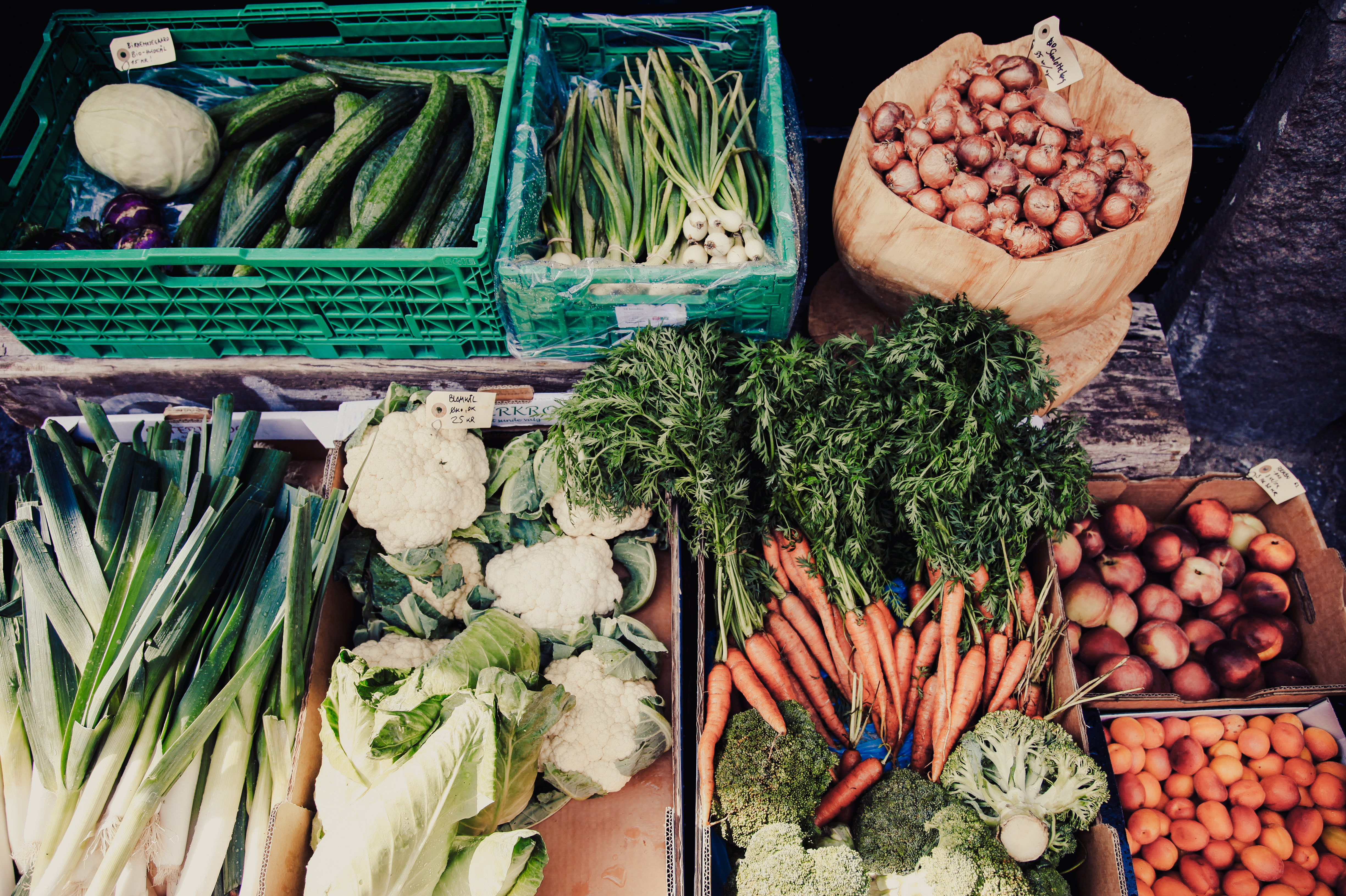 Groente kraampje aan de kant van weg ©Freya McOmish