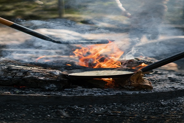 Pannekoeken bakken in momhøje-naturcenter-denmark-6_©Mitch Wiesinger