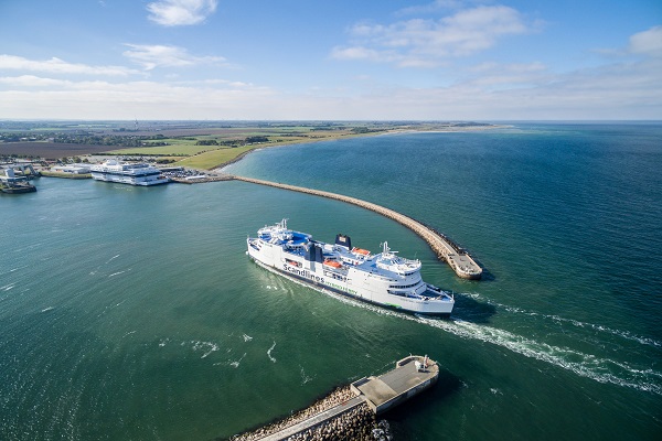 De veerboot Rødby–Puttgarden – dagtrip Duitsland