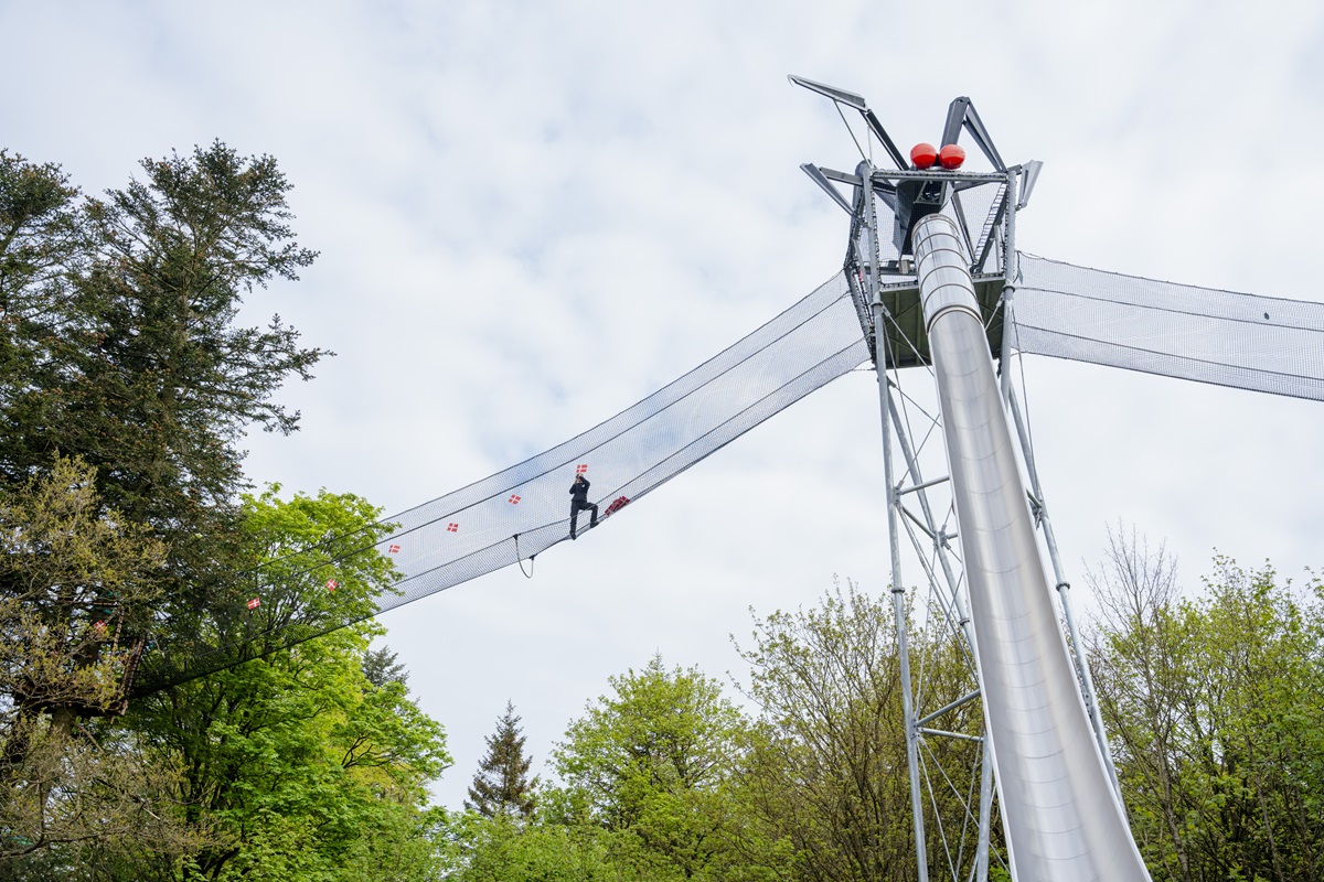 Ijzeren glijbaan in WOW PARK in Billund en Skjern. © WOW PARK