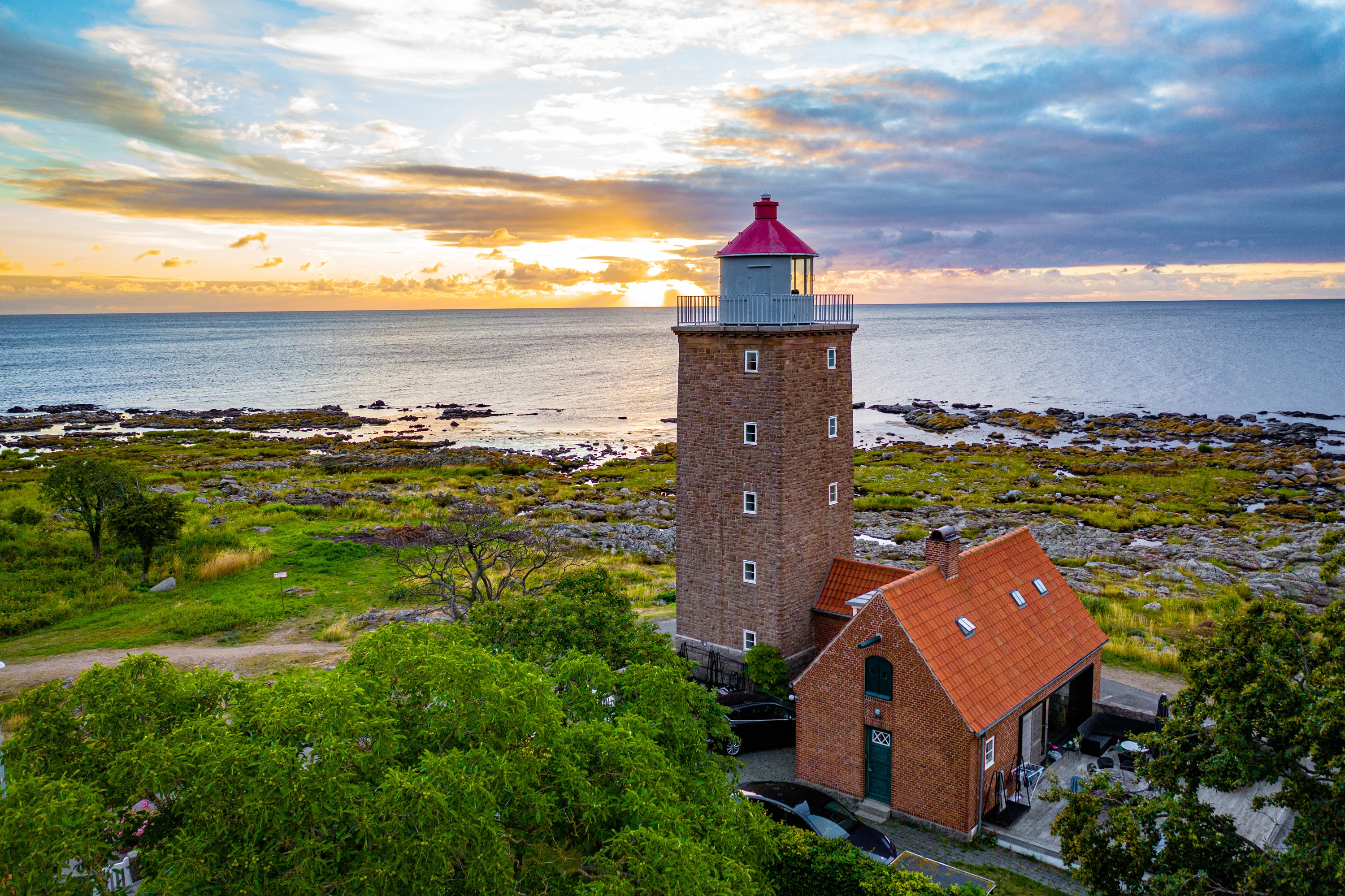 De vuurtoren aan de kust van Bornholm