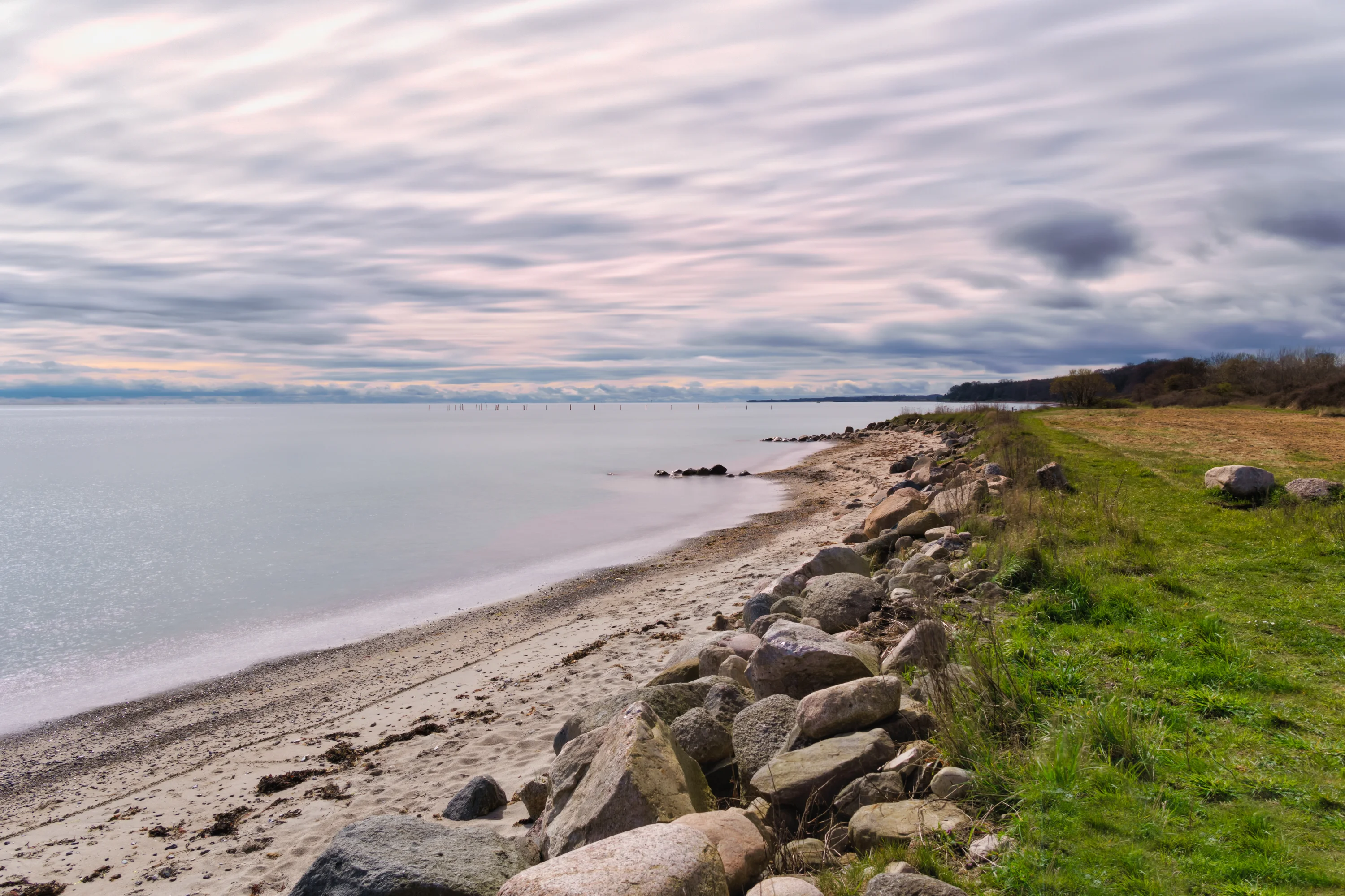 Het strand aan de westkust van Langeland