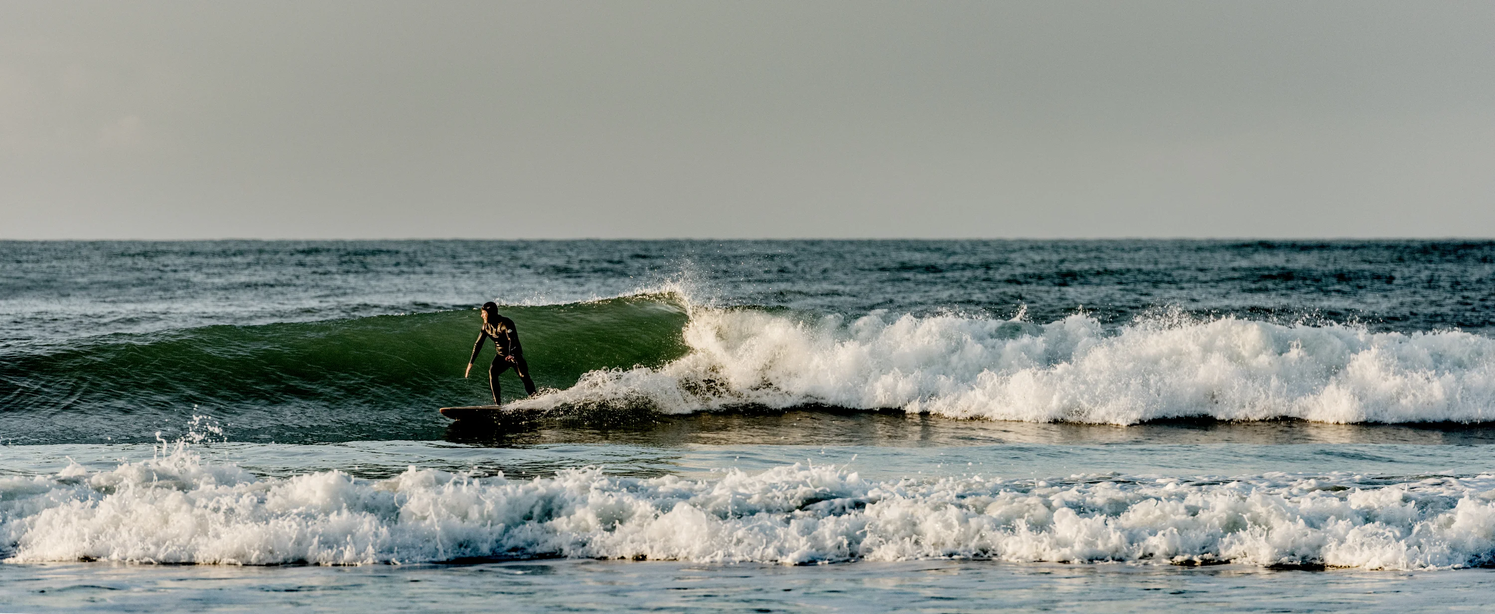 Surfen bij Klitmøller ("Cold Hawaii")