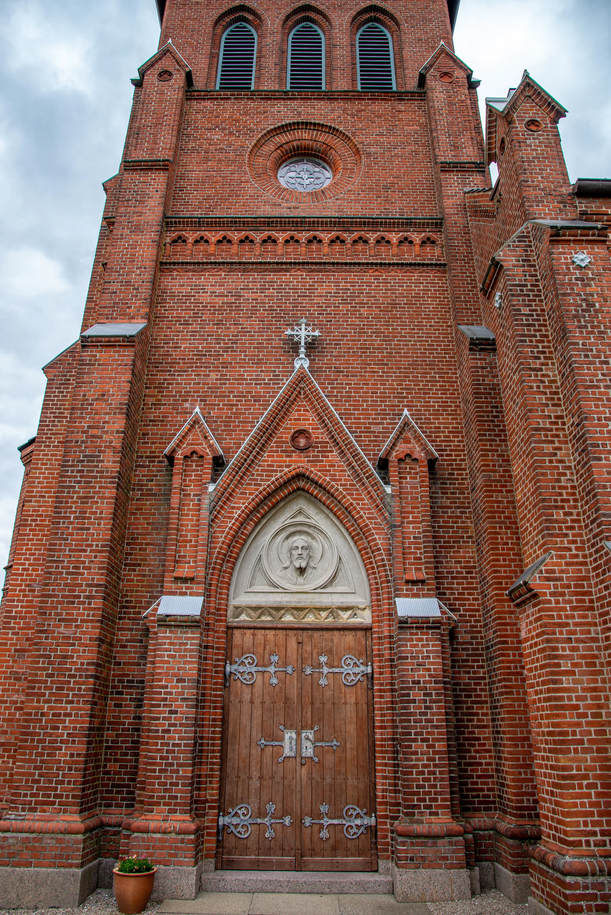 Nørre Nebel Kerk en Parochie – Historie, gemeenschap en tradities