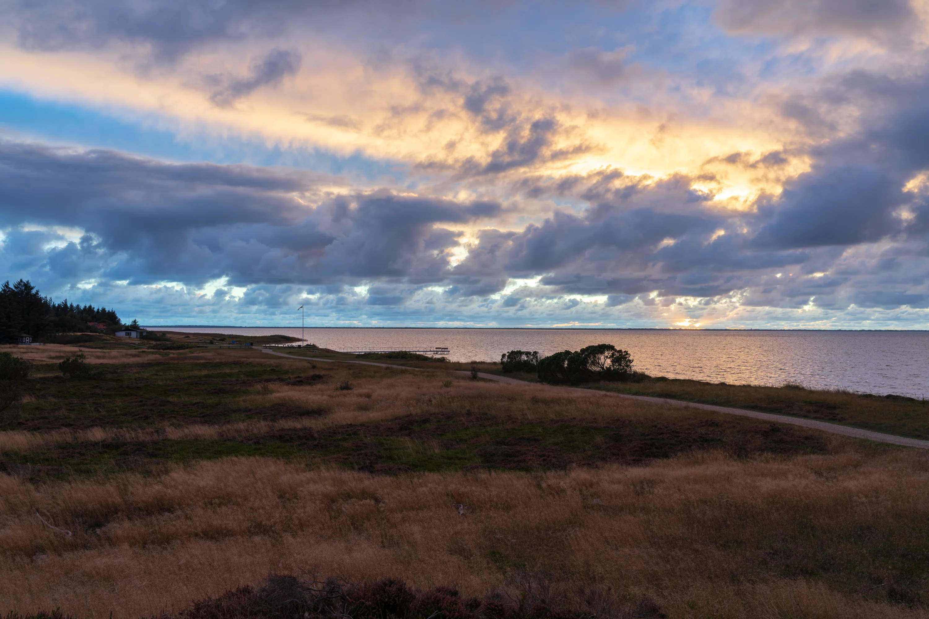 Skaven Strand – Ontdek de natuurrijke parel aan de Ringkøbing Fjord